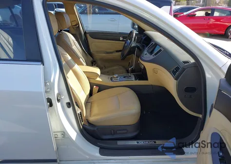 2011 Hyundai Genesis 4.6 z USA, uszkodzony, nr VIN KMHGC4DF6BU118489